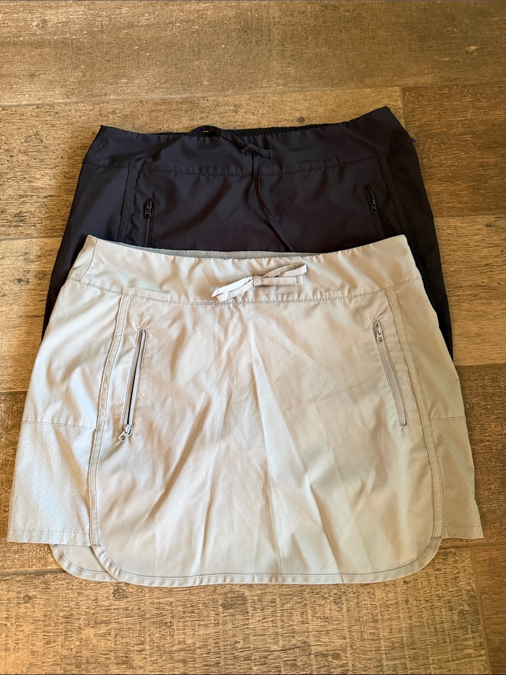 Magellan Outdoors Set of 2 Medium Active Skort in Black and Grey